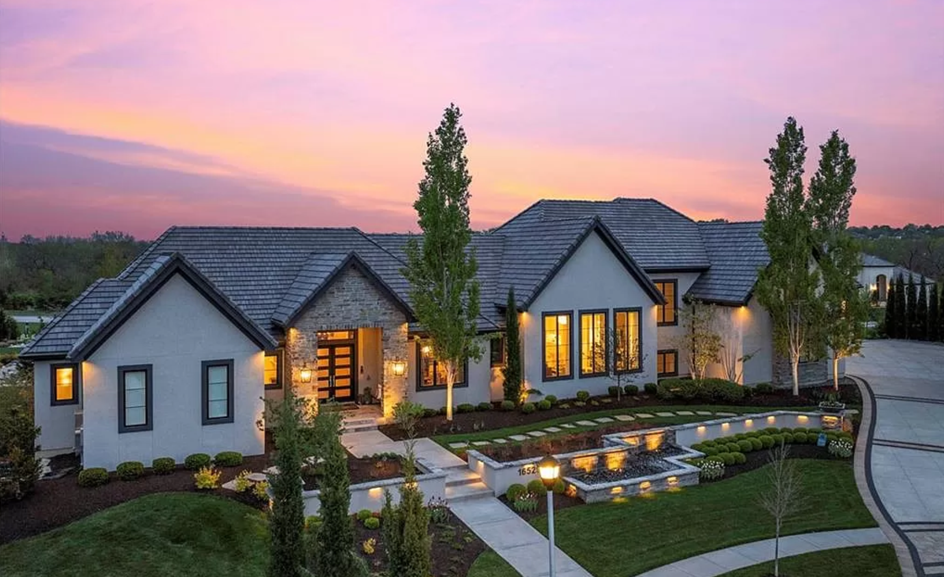 What is a luxury estate sale? Brown Button